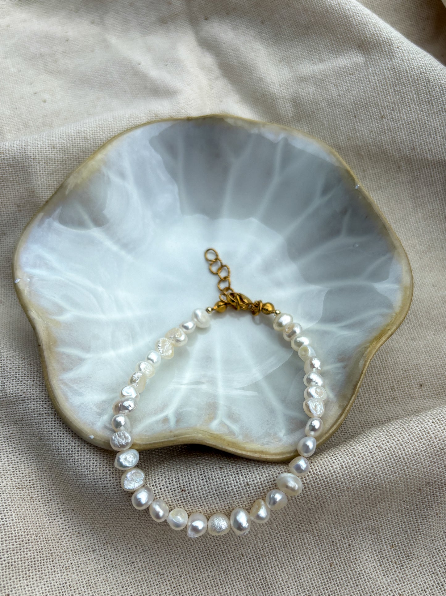 Dainty Freshwater Pearl Bracelet