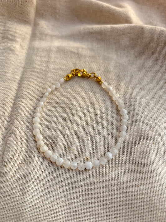 Dainty Moonstone Bracelet